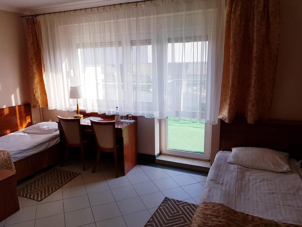 Motel Duet Granowo Exterior foto